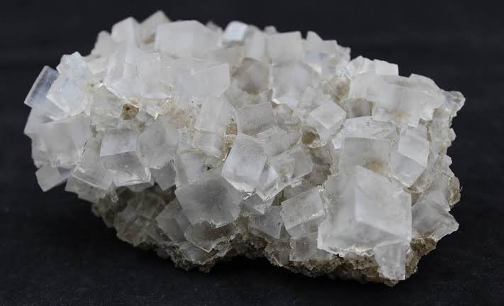 What’s Really in Your Water? A Simple Guide to Hard Minerals, Chlorine, and Iron